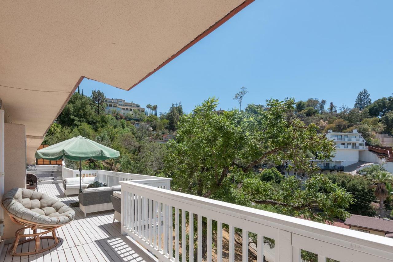 Modern Guest House Nestled In The Hollywood Hills With Huge Deck And Wow Views! Los Angeles Bagian luar foto